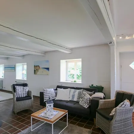 Landhaus Risum בית נופש *